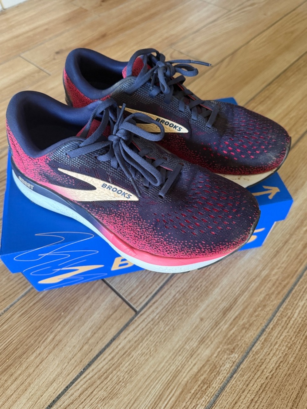 Brooks Ghost 9.5 2E Black and Pink Running Shoes